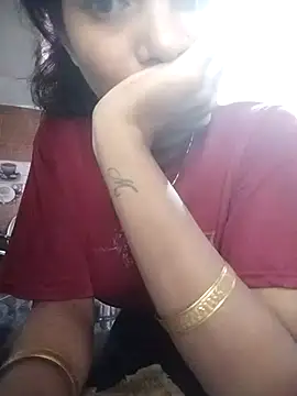 Hotty-Divya online show from 10-08-25, 06:44