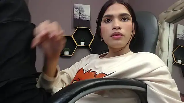 Snapshot of Greys_ath chatting on 02-04-25, 07:51 Greys ath online show from 02-04-25, 07:51