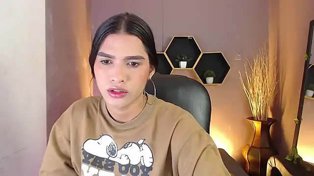 Snapshot of Greys_ath chatting on 09-10-25, 04:34 Greys ath online show from 09-10-25, 04:34