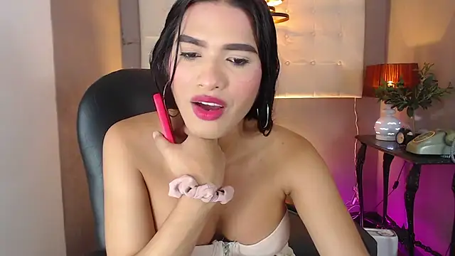 Snapshot of Greys_ath chatting on 11-03-25, 04:14 Greys ath online show from 11-03-25, 04:14