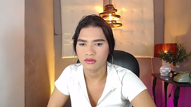 Snapshot of Greys_ath chatting on 11-25-25, 03:50 Greys ath online show from 11-25-25, 03:50