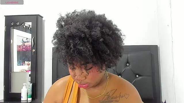 Natassha brown1 online show from 10-19-25, 01:28