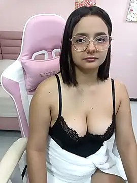 Snapshot of kae_styles chatting on 09-09-25, 08:30 kae styles online show from 09-09-25, 08:30