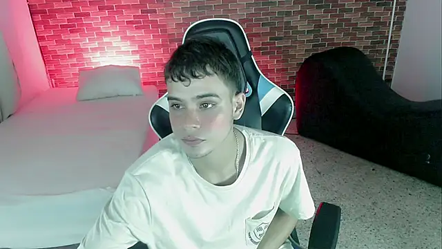 zacariasss  online show from 09-21-25, 03:08