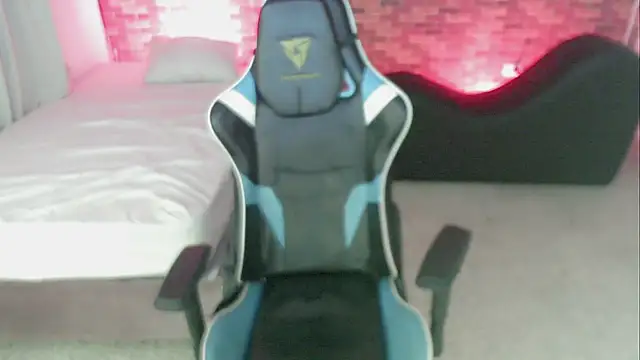 zacariasss  online show from 09-22-25, 04:58