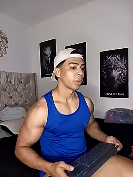 Snapshot of Andrew_wolf7 chatting on 10-15-25, 07:03 Andrew wolf7 online show from 10-15-25, 07:03