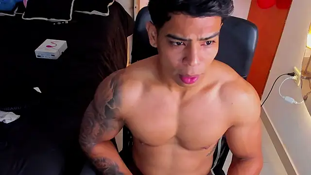 Snapshot of Andrew_wolf7 chatting on 11-05-25, 02:22 Andrew wolf7 online show from 11-05-25, 02:22