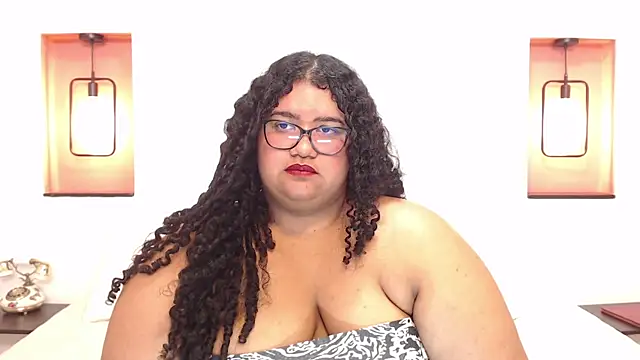 Snapshot of Miley_Collins chatting on 01-15-25, 12:30 Miley Collins online show from 01-15-25, 12:30