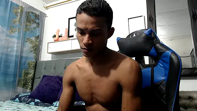 Ryan Vergon online show from 10-18-25, 04:04