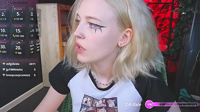 Snapshot of Crackling_Tatii chatting on 12-30-24, 12:00 Crackling Tatii online show from 12-30-24, 12:00