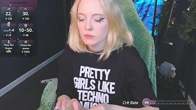 Snapshot of Crackling_Tatii chatting on 01-16-25, 03:23 Crackling Tatii online show from 01-16-25, 03:23