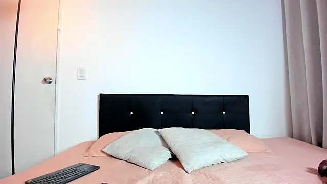 DailaSmith online show from 04-28-26, 04:06