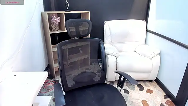 EmySilver online show from 02-04-25, 02:43