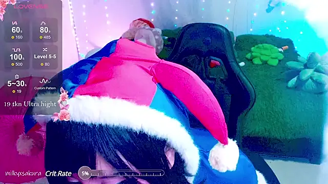 Snapshot of MilkyXSakura chatting on 03-15-25, 08:37 MilkyXSakura online show from 03-15-25, 08:37