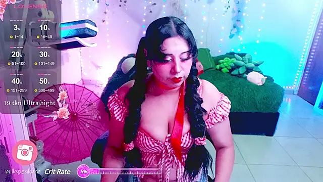 Snapshot of MilkyXSakura chatting on 03-16-25, 02:53 MilkyXSakura online show from 03-16-25, 02:53