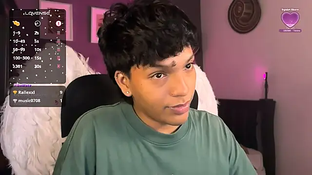 Snapshot of Xander_bonnet1 chatting on 02-15-25, 08:11 Xander bonnet1 online show from 02-15-25, 08:11