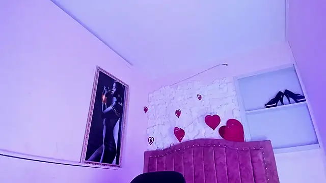 SarahStones online show from 09-13-25, 08:58