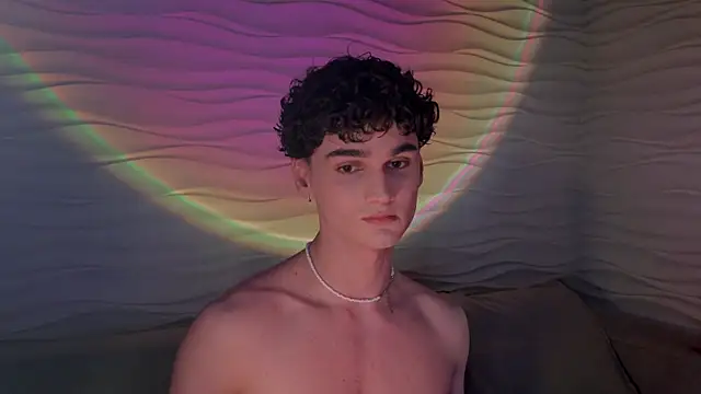 Snapshot of adam_21cm__ chatting on 02-23-25, 04:35 adam 21cm online show from 02-23-25, 04:35