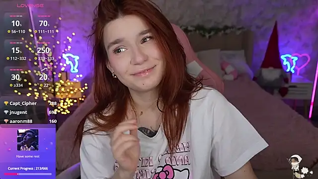 Snapshot of RedShinee chatting on 01-13-25, 02:07 RedShinee online show from 01-13-25, 02:07