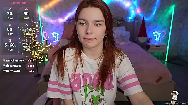 Snapshot of RedShinee chatting on 01-21-25, 01:00 RedShinee online show from 01-21-25, 01:00