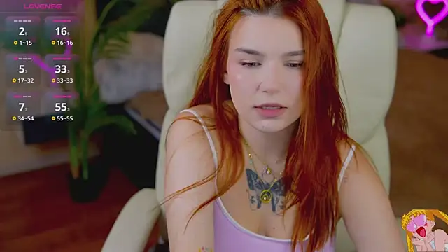 Snapshot of RedShinee chatting on 09-13-25, 05:40 RedShinee online show from 09-13-25, 05:40