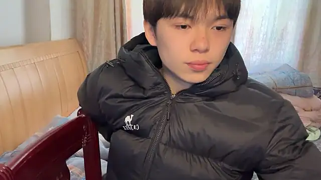 xiaottt1918 online show from 01-12-25, 07:21