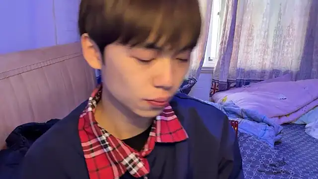 xiaottt1918 online show from 01-14-25, 08:41