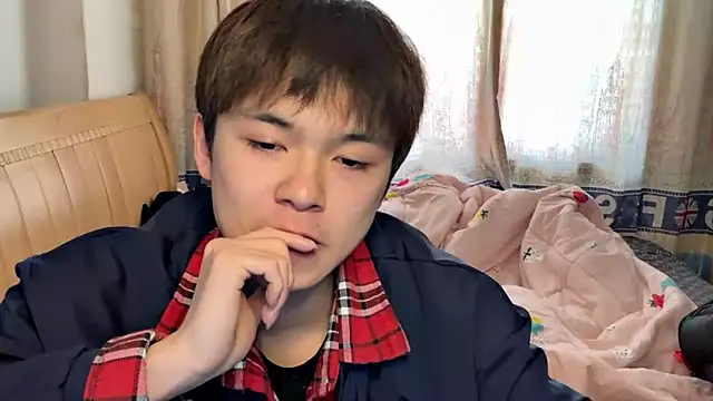 xiaottt1918 online show from 01-18-25, 08:20