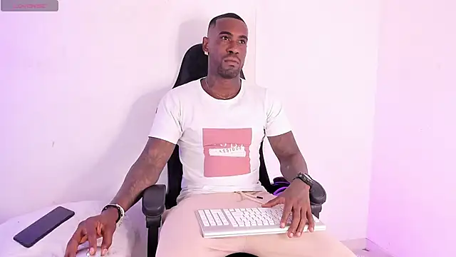 Snapshot of Dvid_Rullers chatting on 02-07-25, 09:37 Dvid Rullers online show from 02-07-25, 09:37