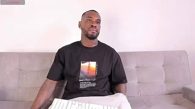 Snapshot of Dvid_Rullers chatting on 03-05-25, 09:15 Dvid Rullers online show from 03-05-25, 09:15