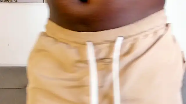 Snapshot of Dvid_Rullers chatting on 10-10-25, 12:31 Dvid Rullers online show from 10-10-25, 12:31