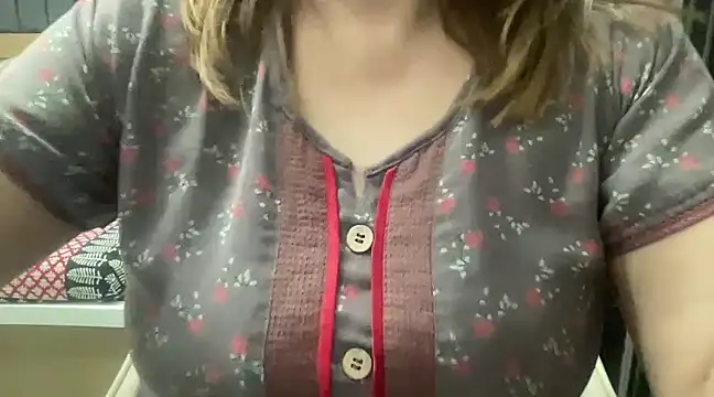 Snapshot of sassypooja chatting on 01-26-25, 05:13 sassypooja online show from 01-26-25, 05:13