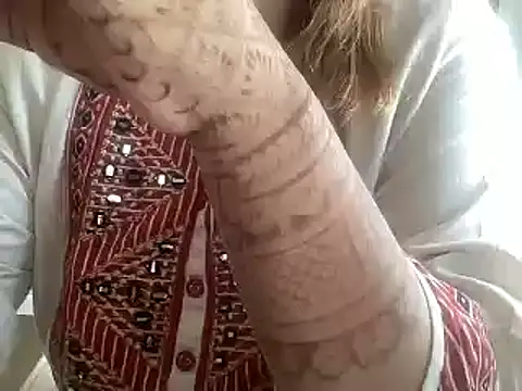 Snapshot of sassypooja chatting on 02-04-25, 05:53 sassypooja online show from 02-04-25, 05:53