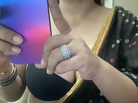 Snapshot of sassypooja chatting on 02-26-25, 02:57 sassypooja online show from 02-26-25, 02:57