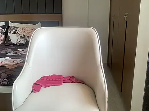 Snapshot of sassypooja chatting on 02-27-25, 06:29 sassypooja online show from 02-27-25, 06:29