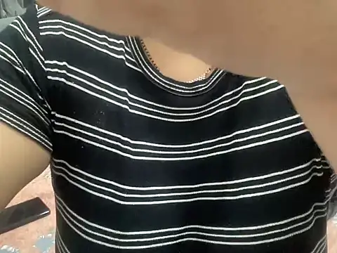 Snapshot of sassypooja chatting on 10-09-25, 04:49 sassypooja online show from 10-09-25, 04:49