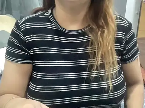 Snapshot of sassypooja chatting on 10-13-25, 05:51 sassypooja online show from 10-13-25, 05:51