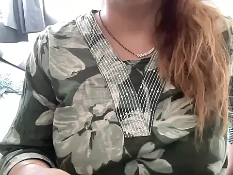 Snapshot of sassypooja chatting on 10-20-25, 07:53 sassypooja online show from 10-20-25, 07:53