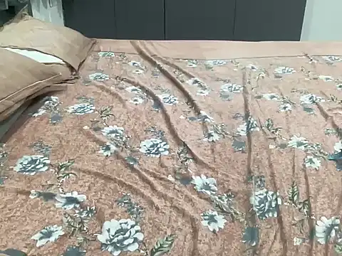 Snapshot of sassypooja chatting on 11-27-25, 07:16 sassypooja online show from 11-27-25, 07:16