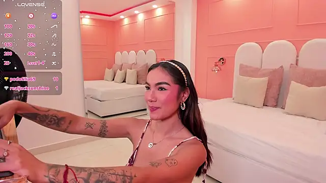 Snapshot of scarlet_castro chatting on 12-07-24, 12:24 scarlet castro online show from 12-07-24, 12:24