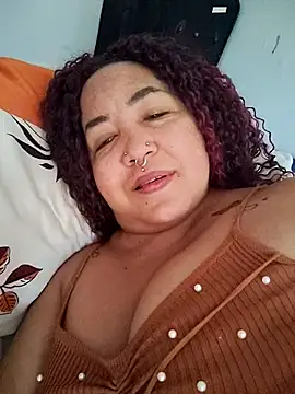 Snapshot of cougar_town chatting on 11-23-25, 04:18 cougar town online show from 11-23-25, 04:18