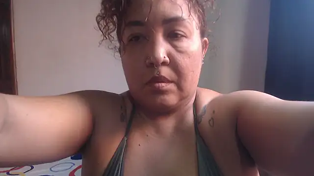 Snapshot of cougar_town chatting on 06-01-26, 07:59 cougar town online show from 06-01-26, 07:59