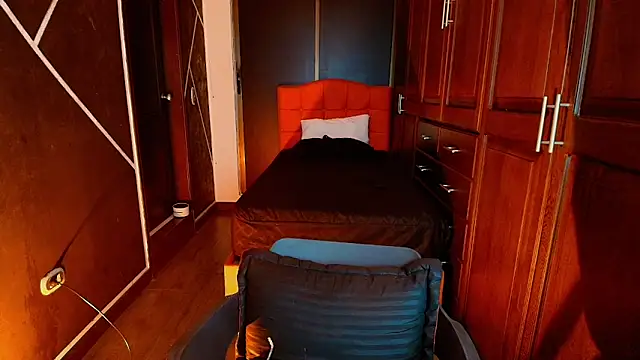 SexyNaf online show from 03-06-25, 01:27