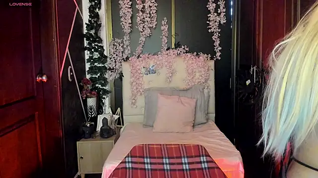 SexyNaf online show from 09-08-25, 07:24