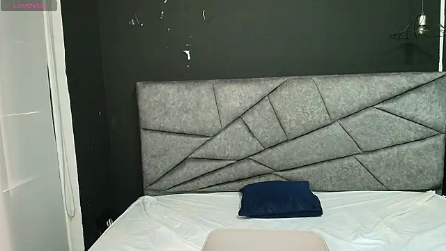 SexyNaf online show from 10-22-25, 04:51