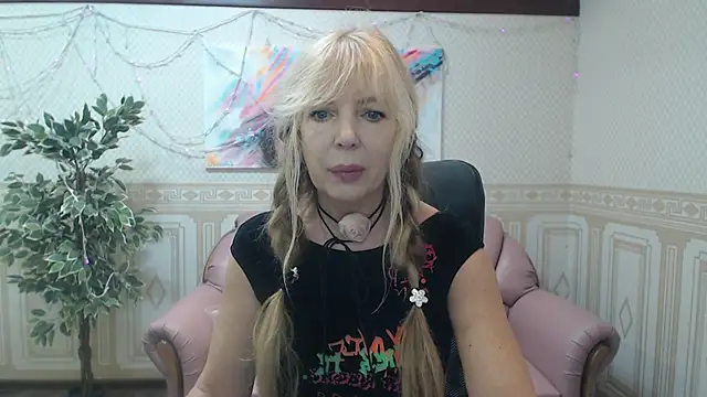 Anna Diax online show from 12-24-24, 12:33