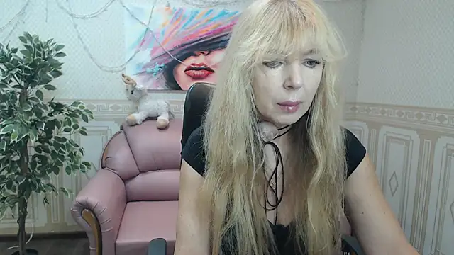 Anna Diax online show from 01-31-25, 12:40