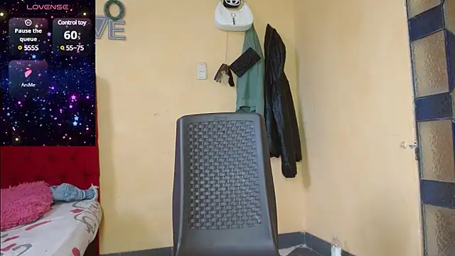 Snapshot of cristinamontiel chatting on 01-09-25, 02:18 cristinamontiel online show from 01-09-25, 02:18