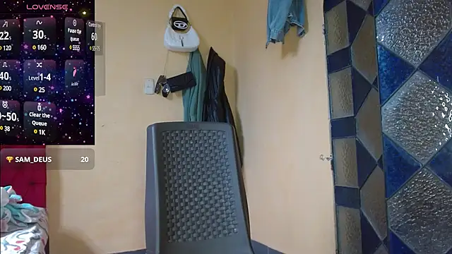 Snapshot of cristinamontiel chatting on 01-18-25, 07:15 cristinamontiel online show from 01-18-25, 07:15