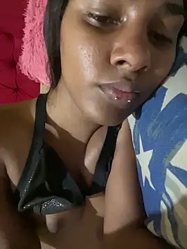 Snapshot of cristinamontiel chatting on 01-28-25, 02:21 cristinamontiel online show from 01-28-25, 02:21